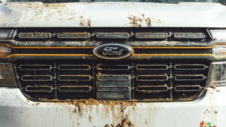 2023 Ford Maverick Tremor, front grille
